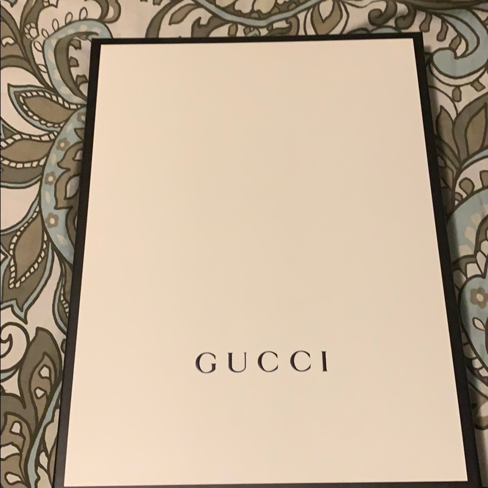 Gucci sweatshirt